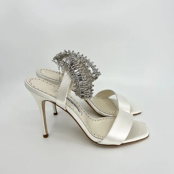 MANOLO BLAHNIK Parinasan Embellished Sandals - Picture 3 of 12